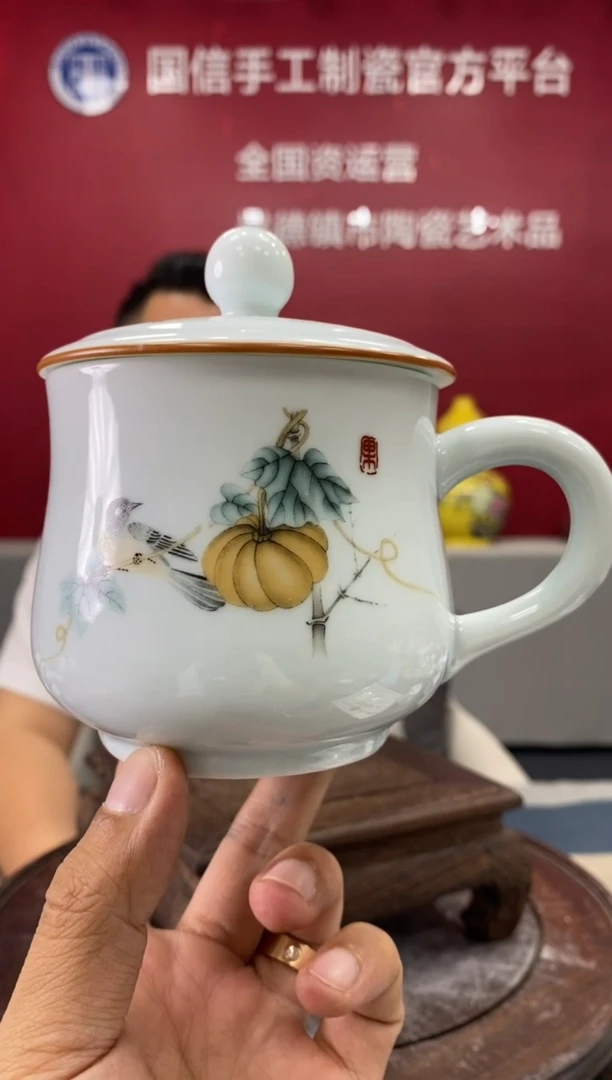 摆件d548景德镇瓷器一件