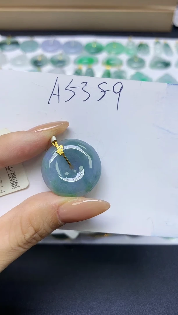 颈饰18K金镶嵌翡翠天然缅甸A货翡翠百元以上9元证书费自理