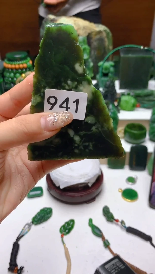 未镶嵌和田玉（碧玉）珠宝半成品1