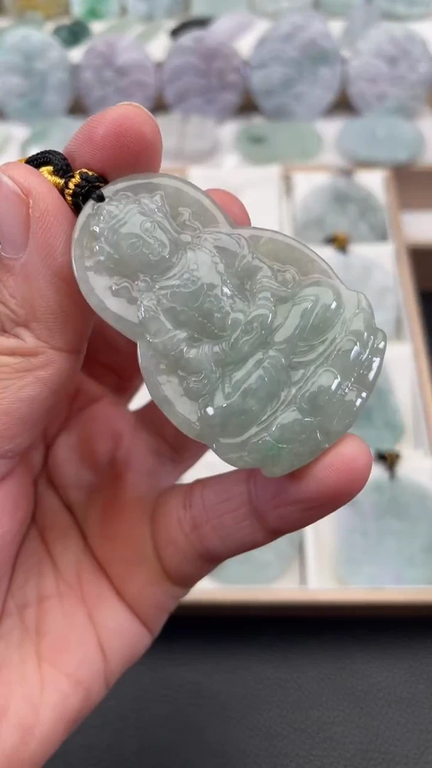 颈饰未镶嵌翡翠天然缅甸翡翠A货46