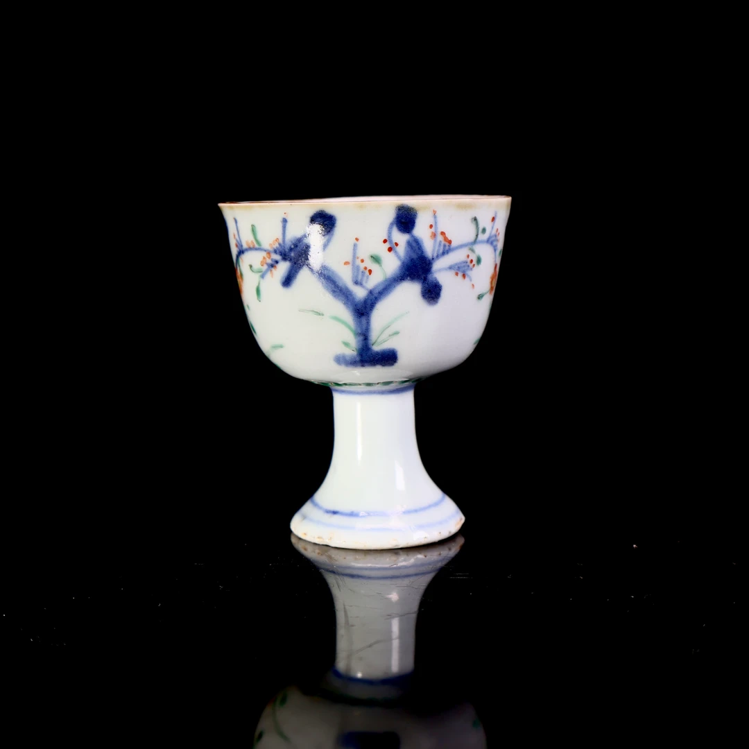 35.明晚期青花加彩花鸟高足杯