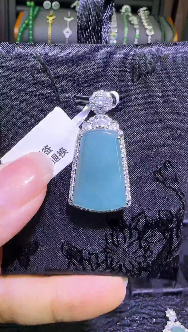 颈饰未镶嵌翡翠天然翡翠A货  特价无事牌1