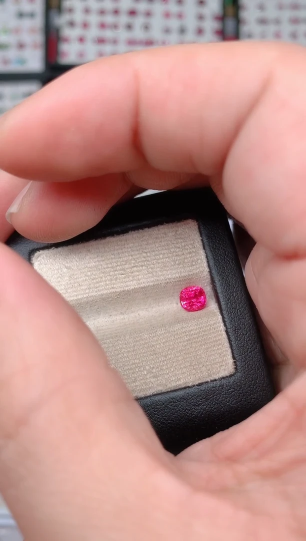 裸石尖晶石1.07ct超级纳米亚吉尔德