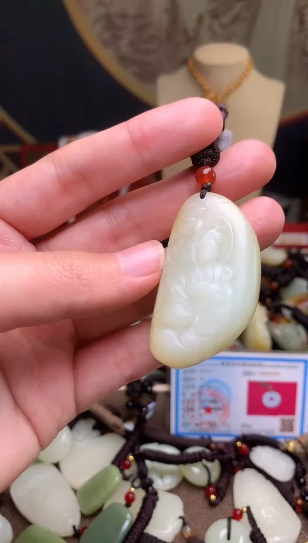 颈饰未镶嵌和田玉新疆料青海料清水和田玉吊坠