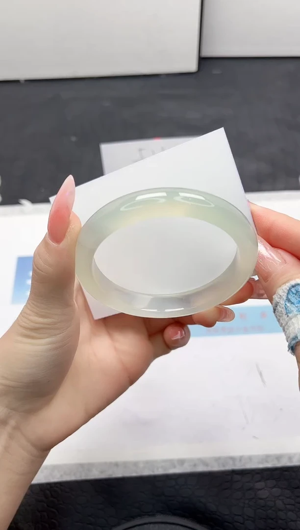 【闪购商品】石英质玉手镯未镶嵌10-58.8