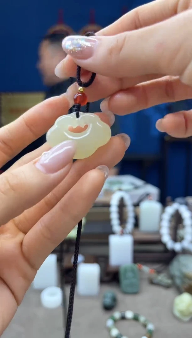 【闪购商品】和田玉颈饰未镶嵌1