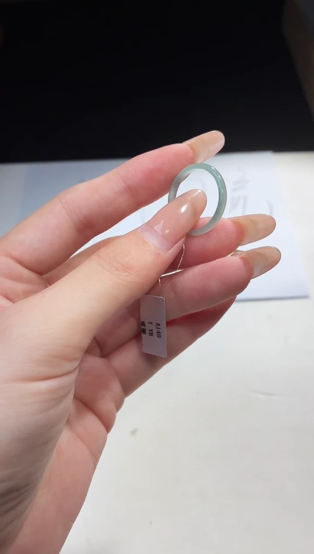 翡翠戒指未镶嵌戒圈
