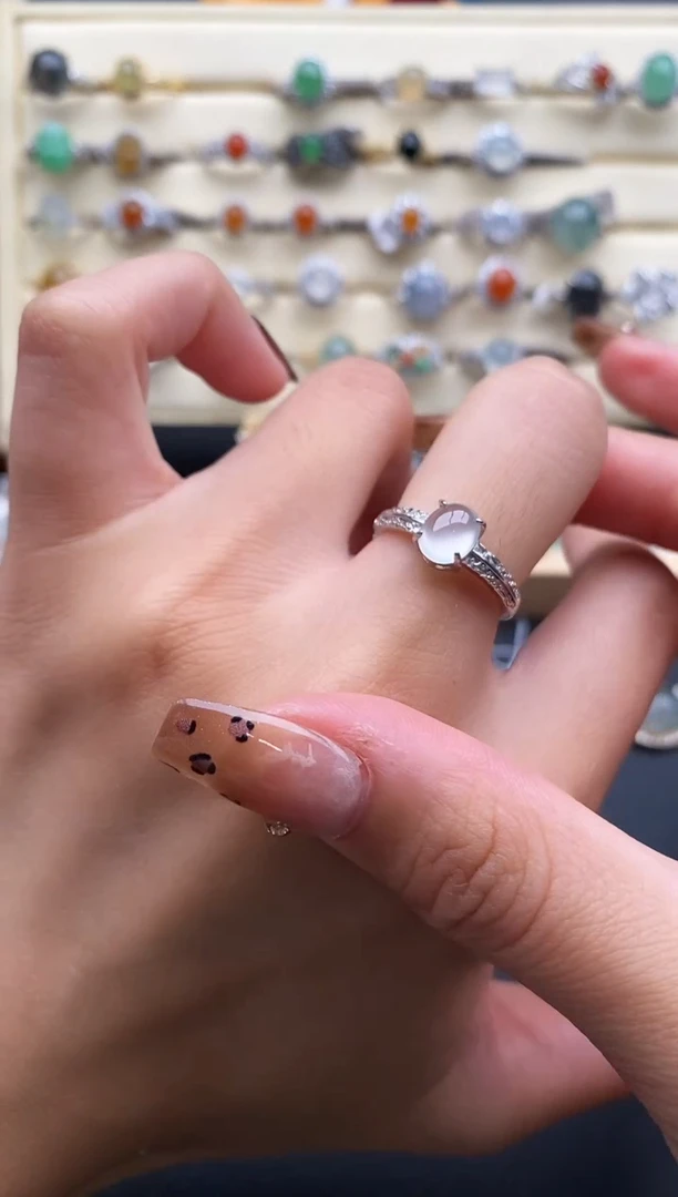 银S925镶嵌戒指翡翠555555+4