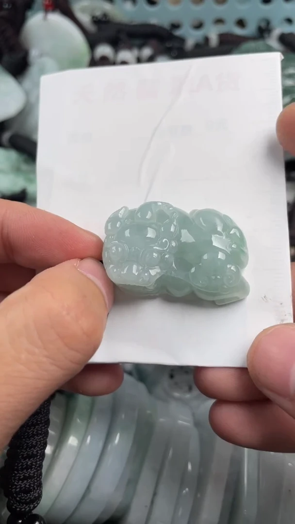 翡翠未镶嵌吊坠(不含链)1