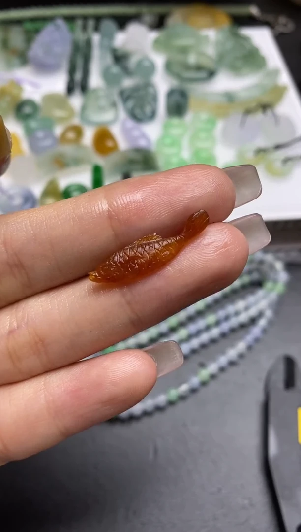 【闪购商品】定制翡翠未镶嵌翡翠毛货~