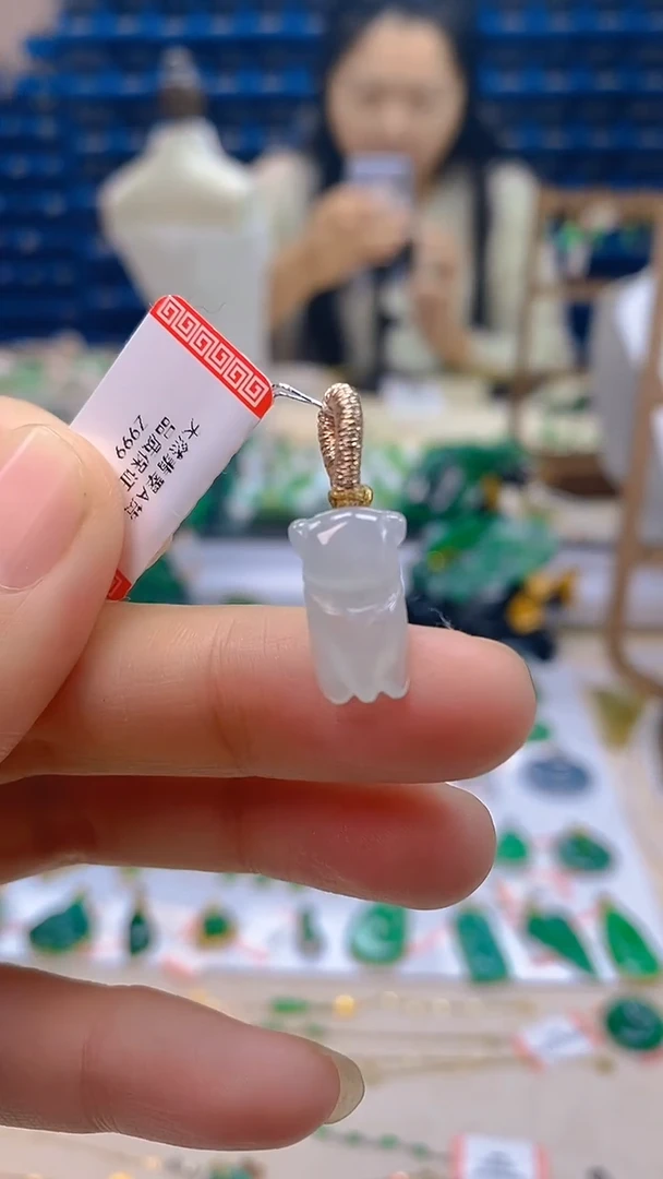 颈饰未镶嵌翡翠新号开播 全场乱卖