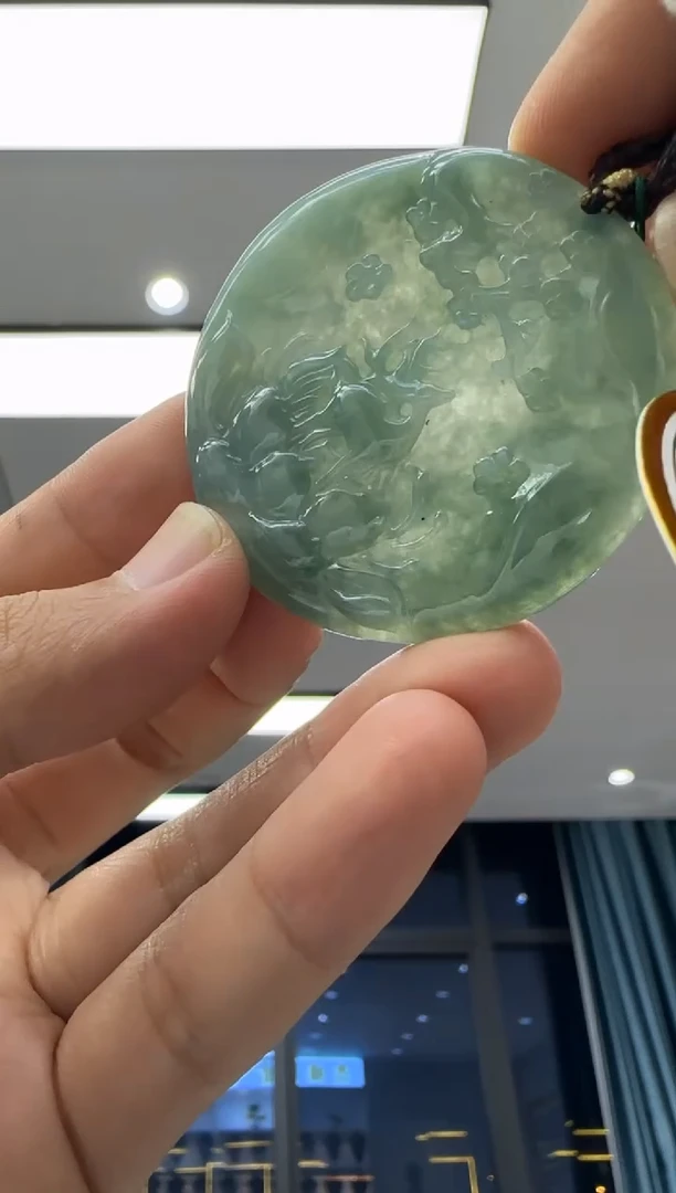 颈饰未镶嵌翡翠天然翡翠A货孤品一件
