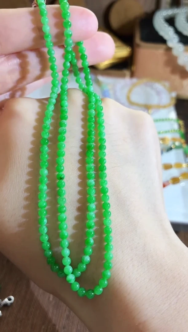 翡翠未镶嵌颈饰珠串