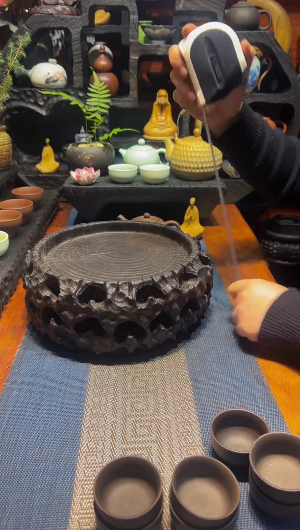 【闪购商品】香樟木木雕一物一拍