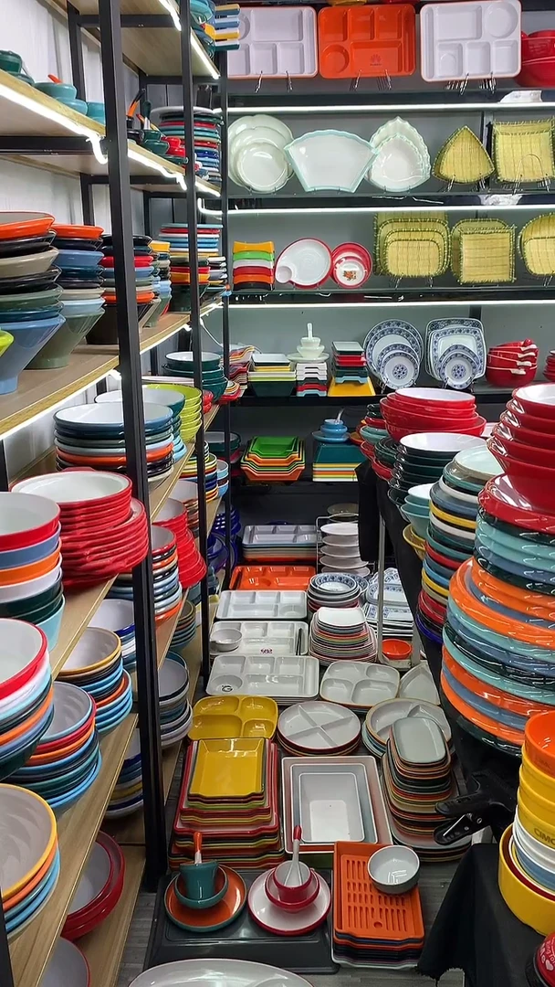 密胺棕绿色斗笠碗26个小白花2个