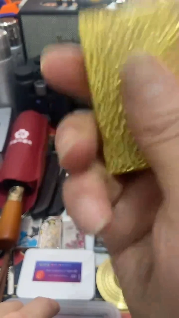 瓷片闪购商品  如图所示