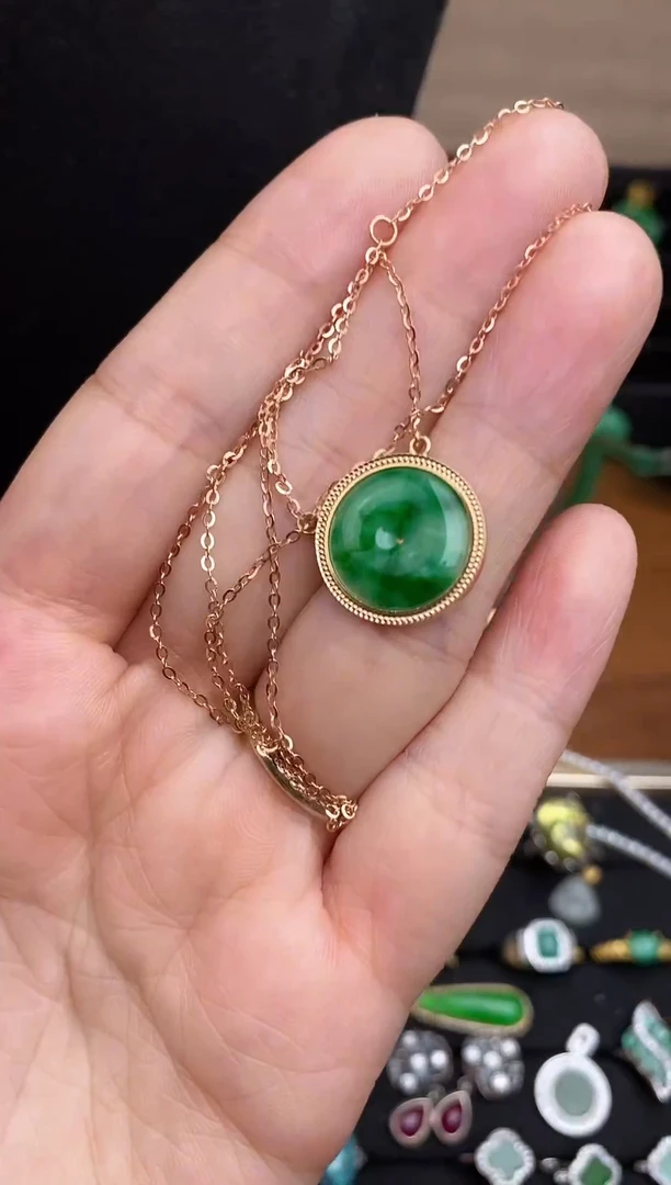 项链18K金镶嵌翡翠闪购定制项链