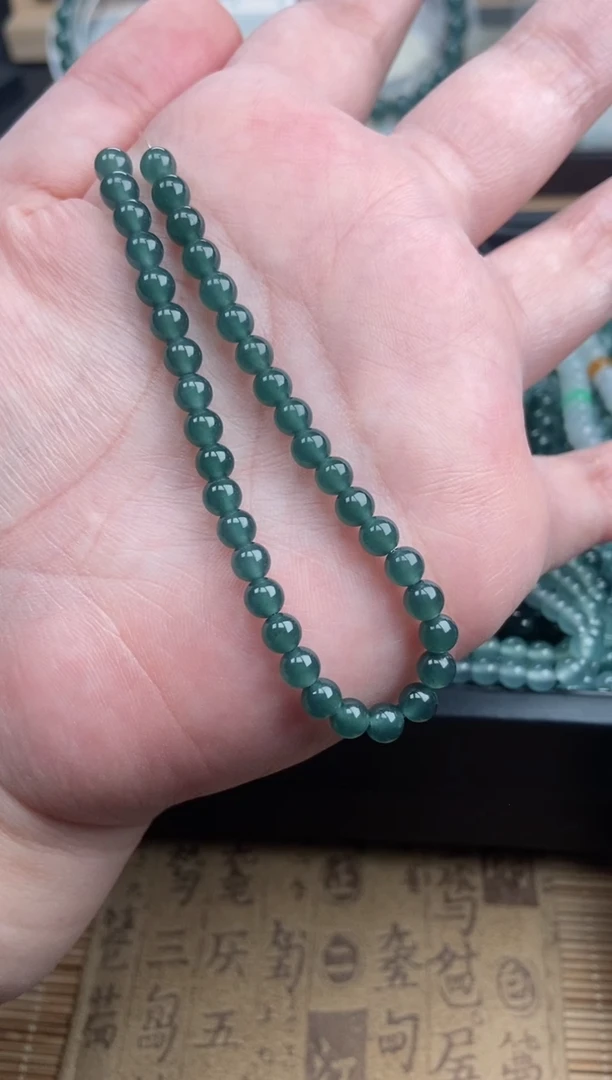 【闪购商品】翡翠手链未镶嵌多样性发货37颗卡5
