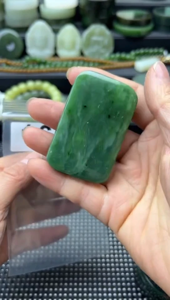 未镶嵌和田玉珠宝半成品牌子