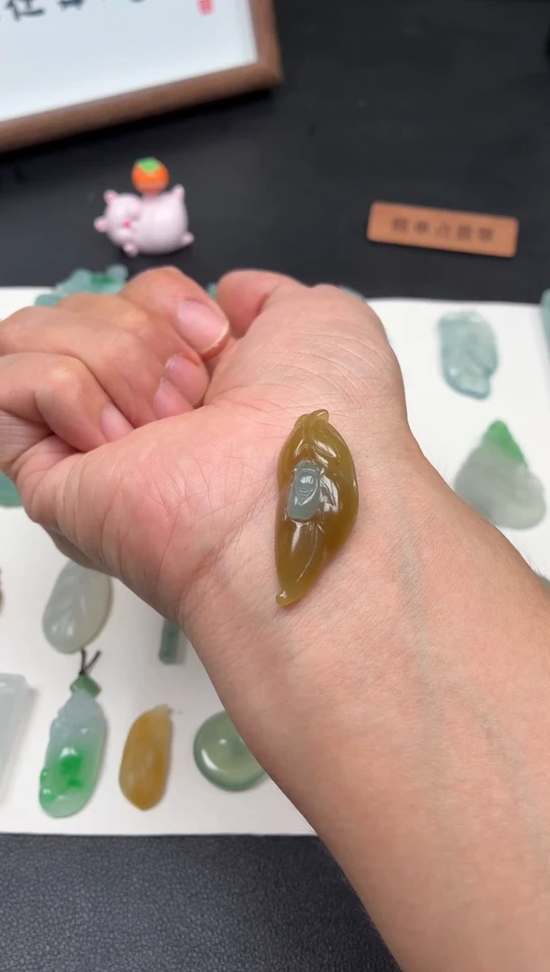 未镶嵌定制翡翠