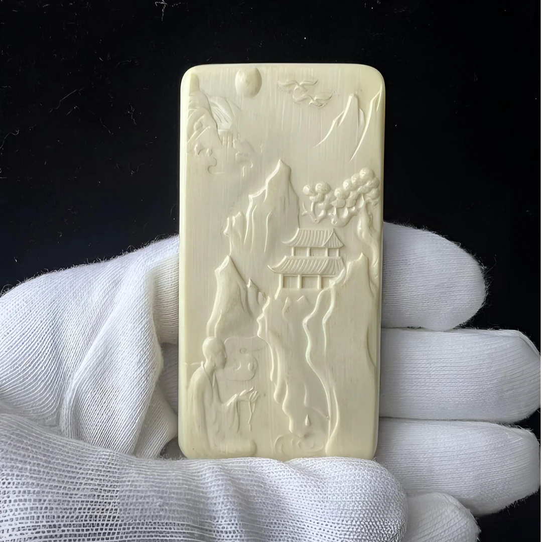 【悟道】蓝皮天然猛犸牙雕刻挂坠牌子72x36x11mm-Q21