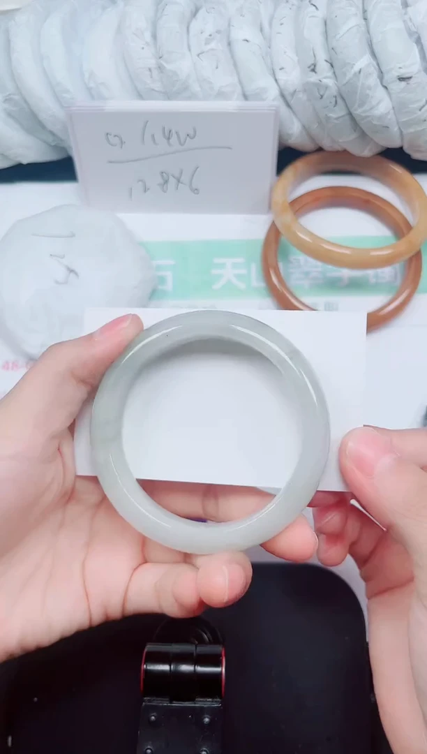 未镶嵌手镯石英质玉440-54/55