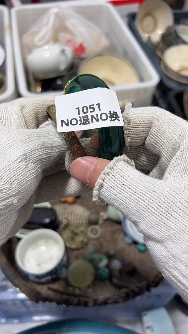 谁****》接瓷器玉石摆件