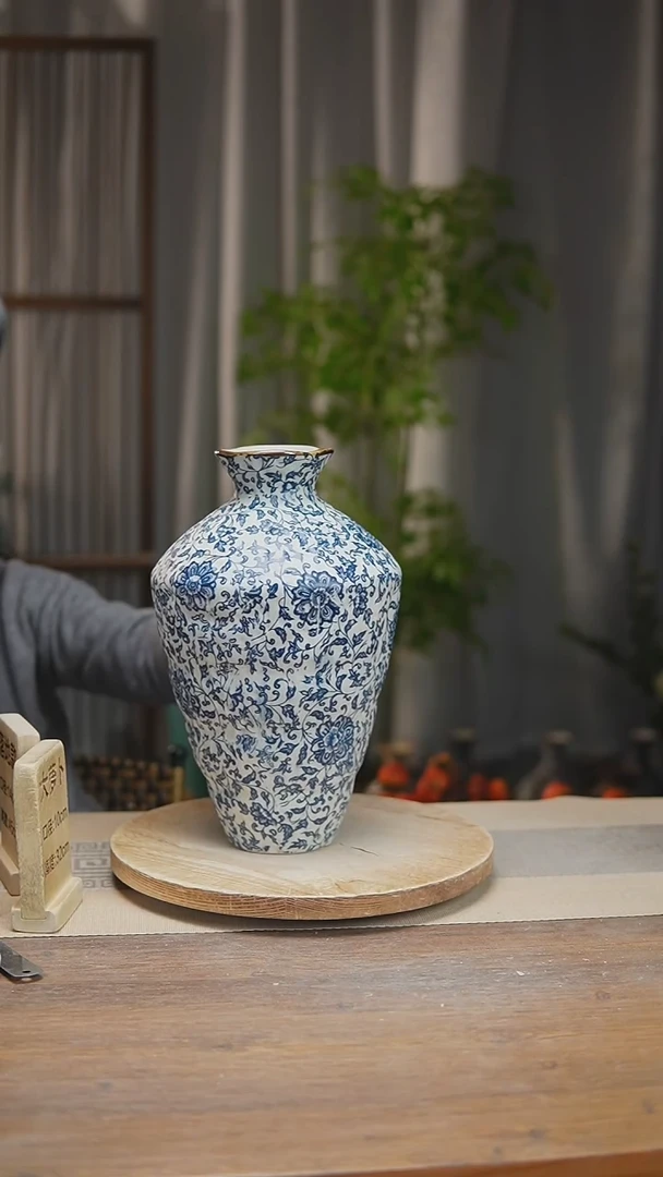 【闪购商品】陶瓷  花器青花瓷缠枝莲高脚