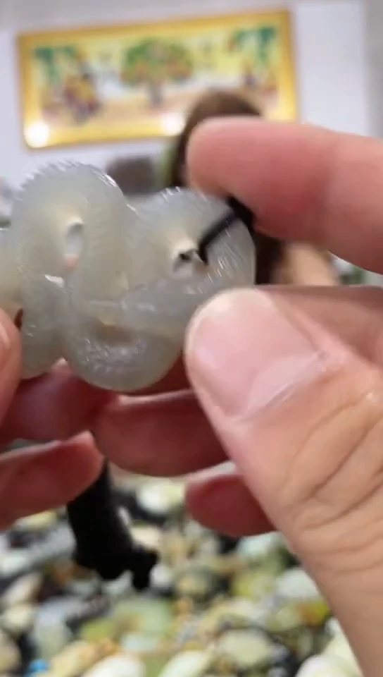 岫玉未镶嵌挂件