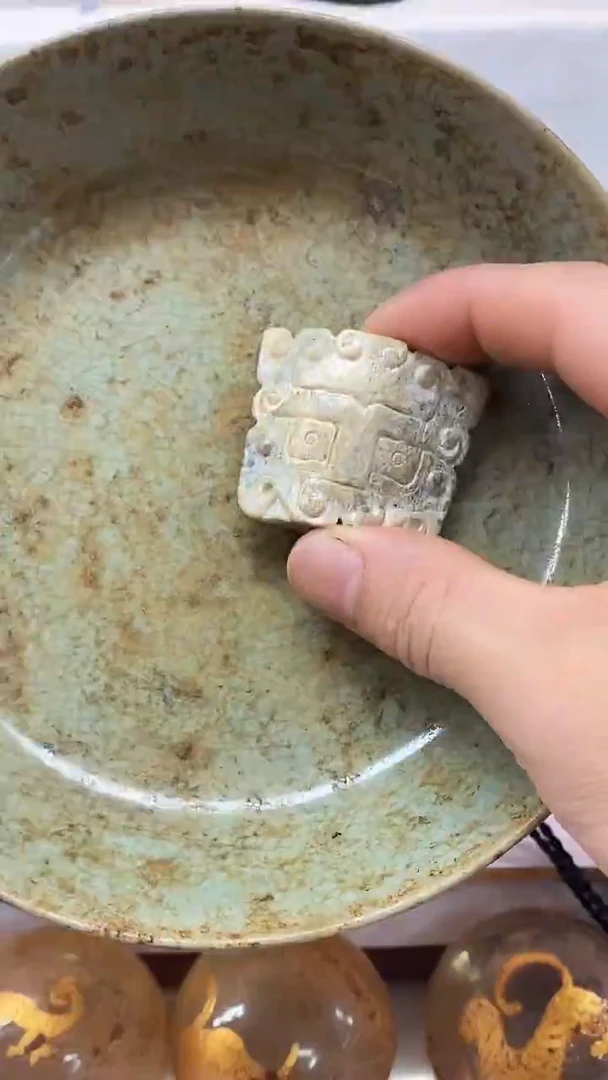 摆件瓷瓷21212121