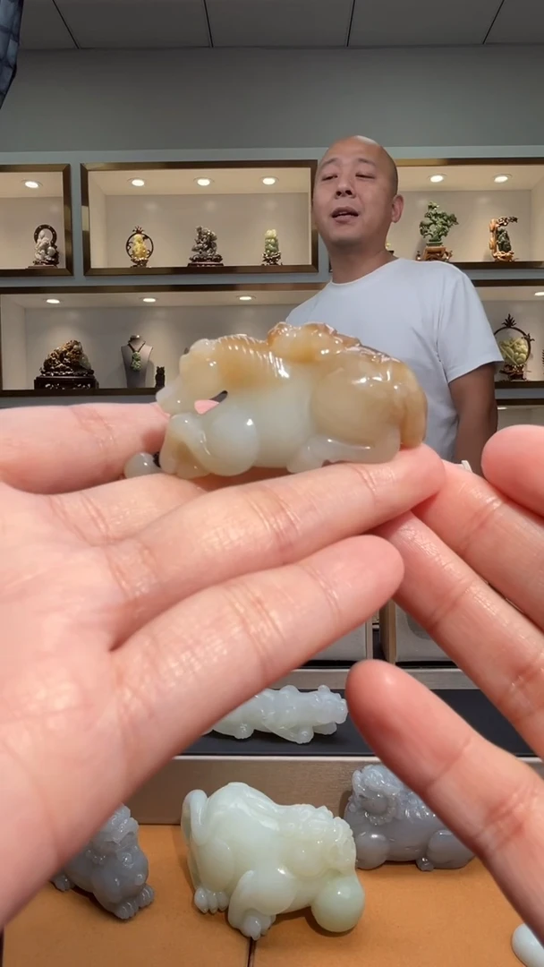 颈饰未镶嵌和田玉苏