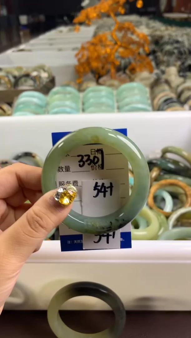 【闪购商品】蛇纹石玉手镯未镶嵌3307