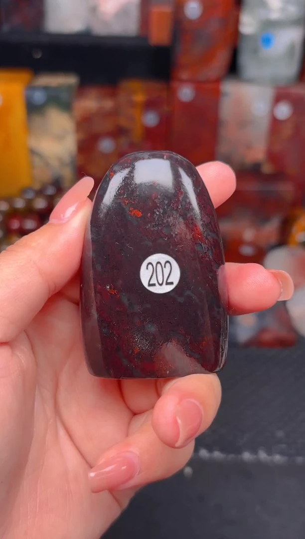 玉 桂林鸡血玉印章摆件202