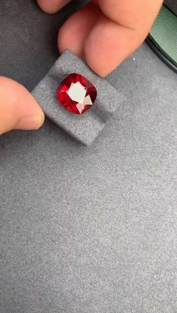 【闪购商品】碧玺裸石未镶嵌11ct卢比莱