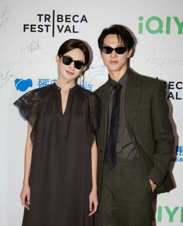 春夏新品女装纯色休闲连衣裙