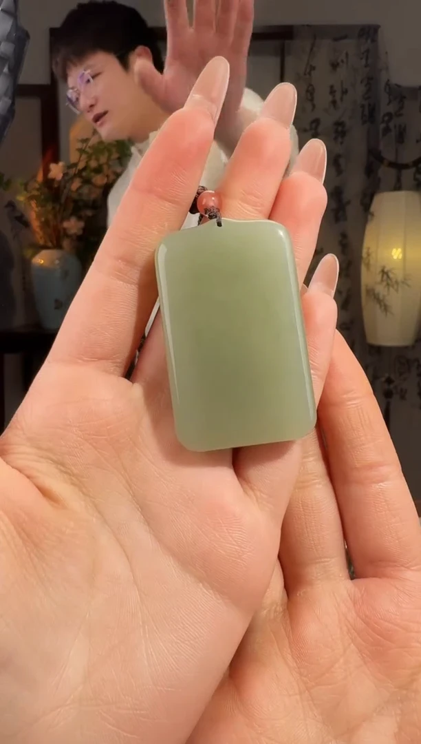 颈饰未镶嵌和田玉无事牌