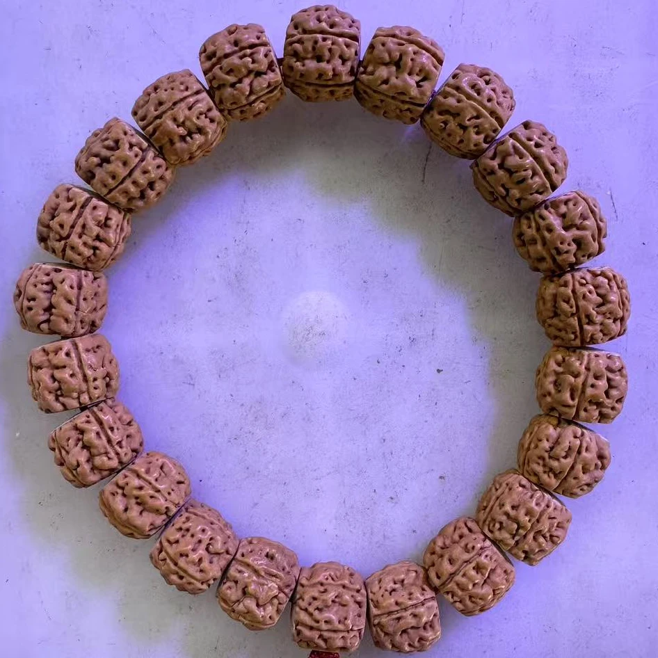 （编号348）滴血莲花菩提{代拍链接}