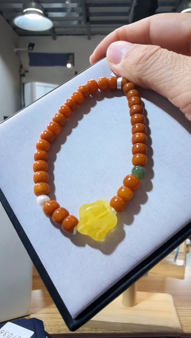 手链蜜蜡未镶嵌优0350 约6mm 多样性发一件