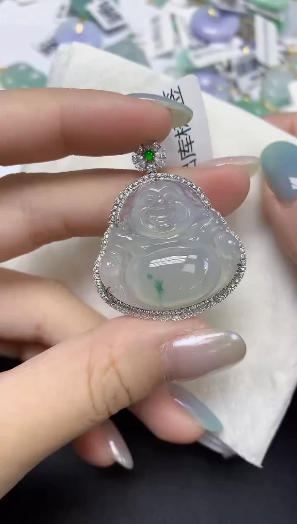 翡翠18K金镶嵌颈饰天然缅甸翡翠A货