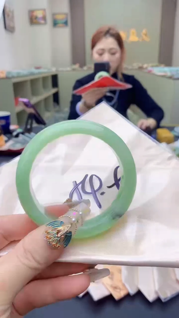 【闪购商品】翡翠手镯未镶嵌0179547811