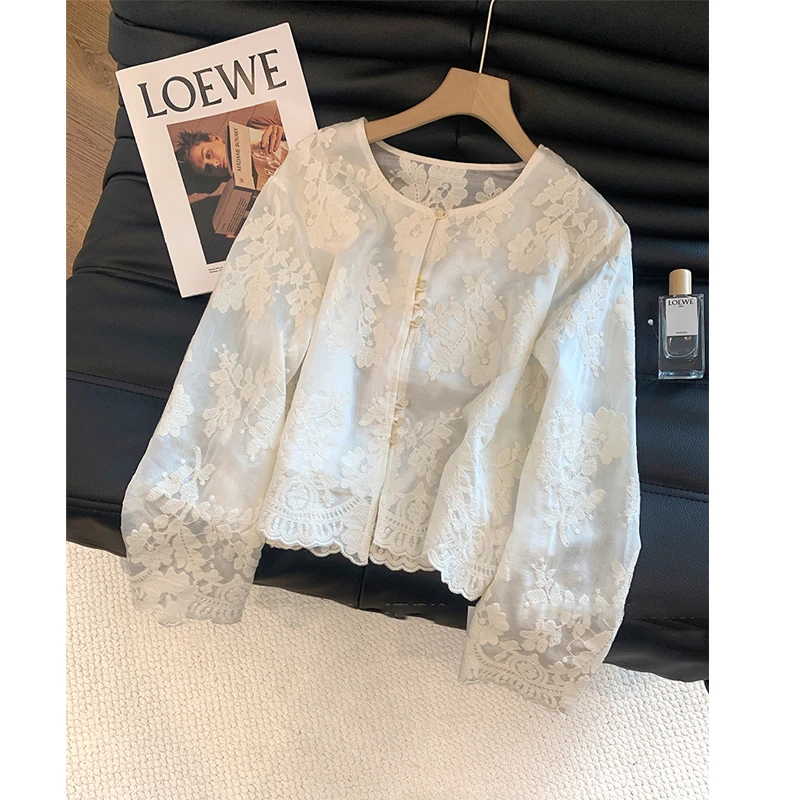 新中式国风盘扣圆领衬衫女春季新款宽松衣服复古提花长袖衬衣