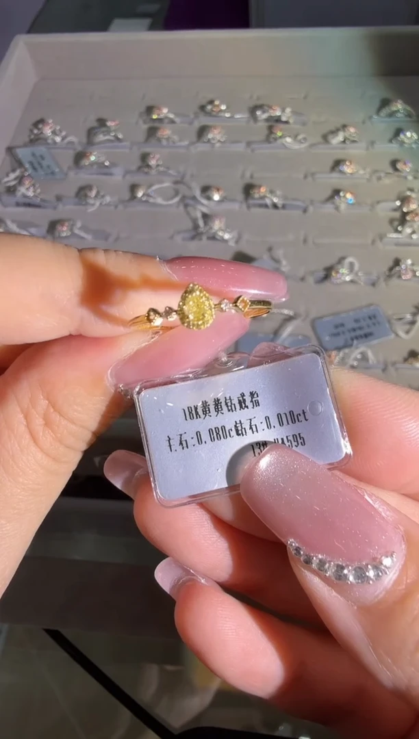18K金镶嵌.钻石戒指cy