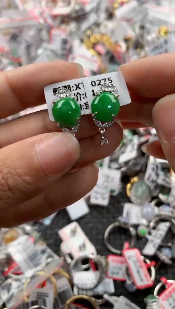 银S925镶嵌戒指翡翠777             3