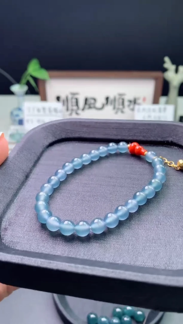 翡翠未镶嵌颈饰0851574401