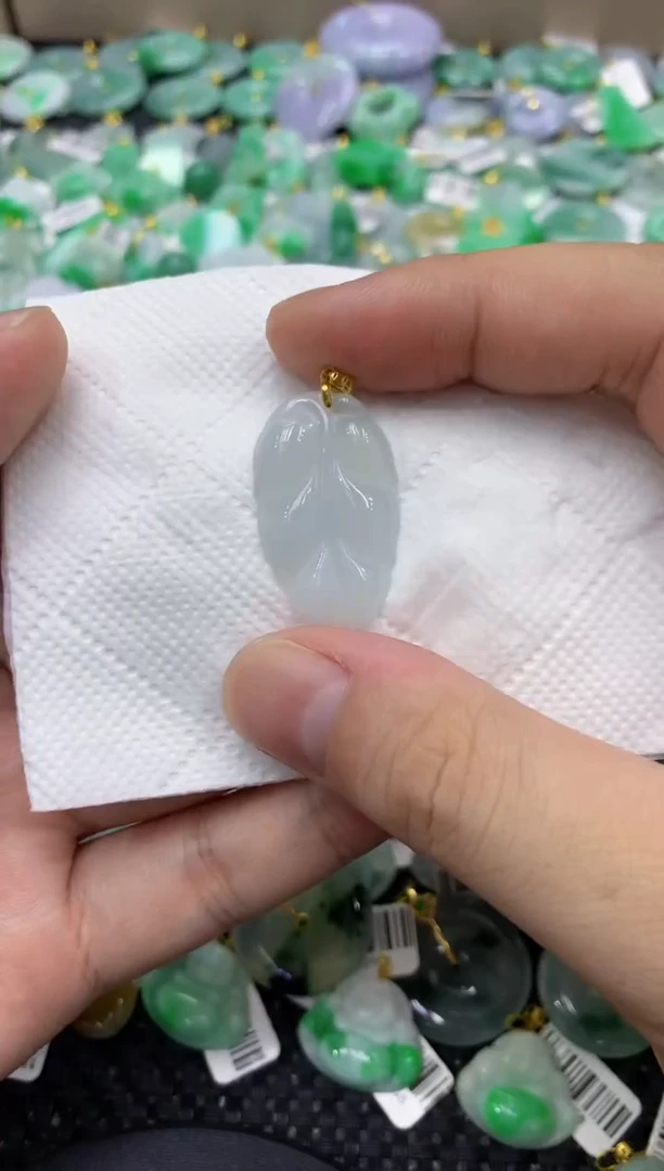 颈饰未镶嵌翡翠天然缅甸翡翠A货