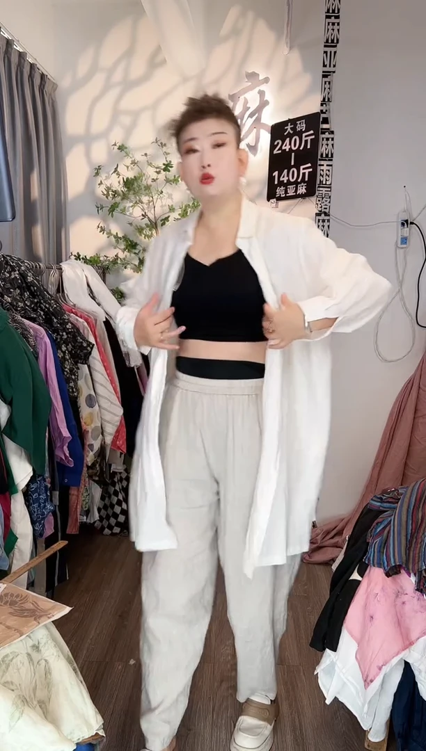 亚麻大码女装系列。