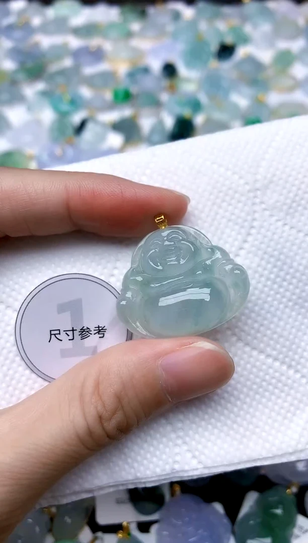 颈饰18K金镶嵌翡翠天然A货翡翠
