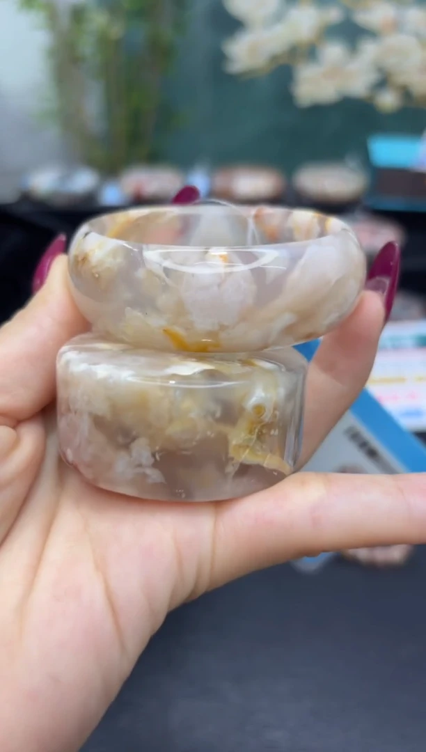 未镶嵌手镯石英质玉A183(53圈赠送镯心)