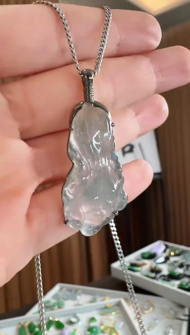 吊坠(不含链)18K金镶嵌翡翠吊坠