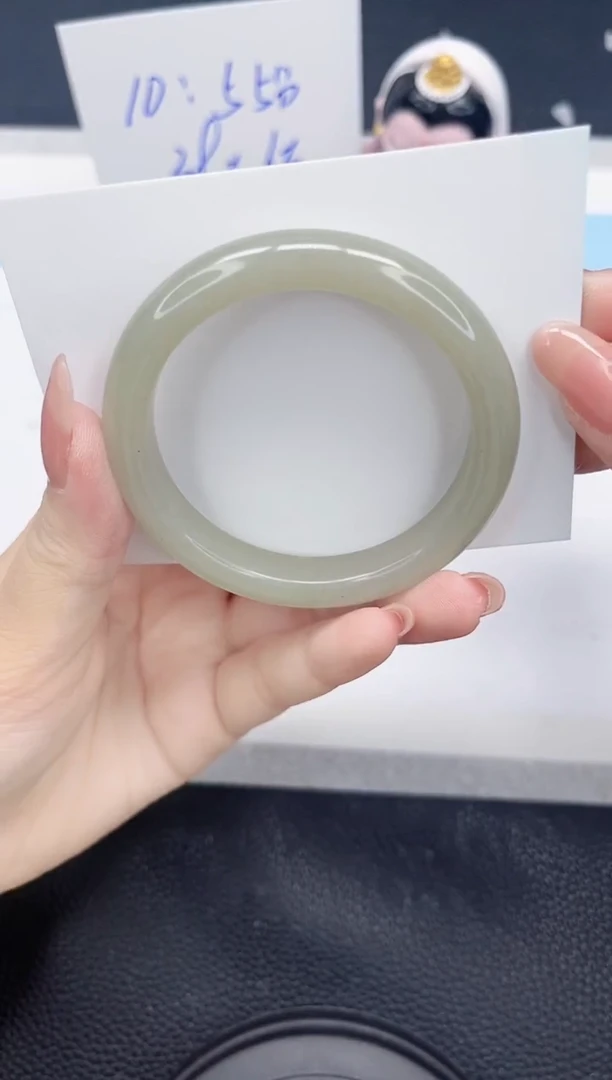 未镶嵌手镯石英质玉166-52.3